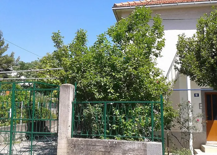 And Laguna בית הארחה